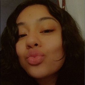 Meet your Posher, Celine